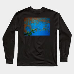 Ivy Against Blue Rusted Oil Drum Long Sleeve T-Shirt